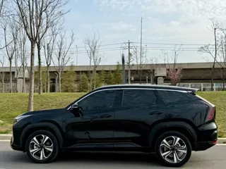 Geely Boyue L 2025 купить из Китая, цена 2 690 000 ₽ — Suifenhe Auto