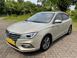 Roewe i5 2019 купить из Китая, цена 985 000 ₽ — Suifenhe Auto
