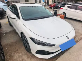 Roewe D7 2024 купить из Китая, цена 2 408 000 ₽ — Suifenhe Auto