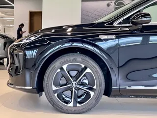 Shangjie H5 2025 купить из Китая, цена 3 782 000 ₽ — Suifenhe Auto