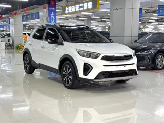 Kia Stonic 2022 купить из Китая, цена 1 444 000 ₽ — Suifenhe Auto