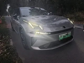 Lynk & Co 07 EM-P 2025 купить из Китая, цена 3 151 000 ₽ — Suifenhe Auto