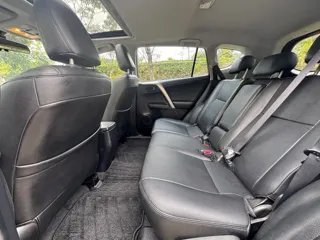 Toyota RAV4 2019 купить из Китая, цена 2 085 000 ₽ — Suifenhe Auto