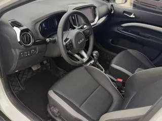 Kia Stonic 2024 купить из Китая, цена 1 486 000 ₽ — Suifenhe Auto