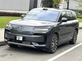Denza N9 2025 купить из Китая, цена 8 610 000 ₽ — Suifenhe Auto
