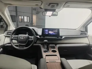 Toyota Granvia 2024 купить из Китая, цена 6 752 000 ₽ — Suifenhe Auto