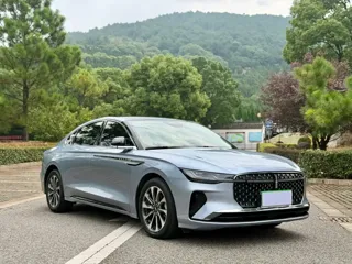 Lincoln Z 2024 купить из Китая, цена 3 926 000 ₽ — Suifenhe Auto