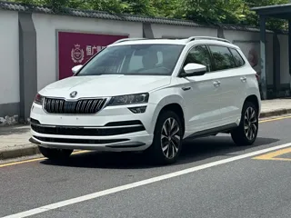 Skoda Karoq 2023 купить из Китая, цена 2 459 000 ₽ — Suifenhe Auto