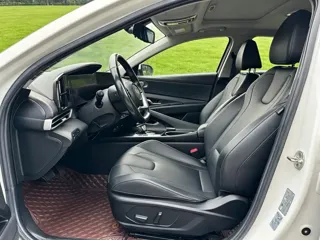 Hyundai Elantra 2021 купить из Китая, цена 1 404 000 ₽ — Suifenhe Auto