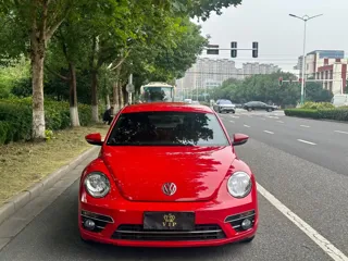 Volkswagen Beetle 2018 купить из Китая, цена 1 456 000 ₽ — Suifenhe Auto