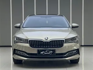 Skoda Superb 2022 купить из Китая, цена 1 795 000 ₽ — Suifenhe Auto