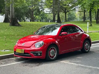 Volkswagen Beetle 2018 купить из Китая, цена 1 716 000 ₽ — Suifenhe Auto