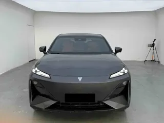 Deepal S07 2025 купить из Китая, цена 3 605 000 ₽ — Suifenhe Auto