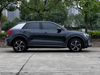 Audi Q2L e-tron 2022 купить из Китая, цена 3 961 000 ₽ — Suifenhe Auto