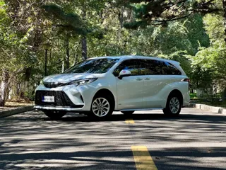 Toyota Granvia 2025 купить из Китая, цена 7 234 000 ₽ — Suifenhe Auto