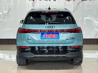 Audi Q5 e-tron 2024 купить из Китая, цена 4 197 000 ₽ — Suifenhe Auto