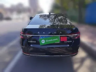 Skoda Superb 2024 купить из Китая, цена 2 980 000 ₽ — Suifenhe Auto