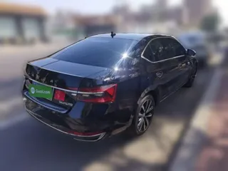 Skoda Superb 2024 купить из Китая, цена 2 980 000 ₽ — Suifenhe Auto