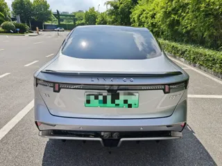 Lynk & Co 07 EM-P 2025 купить из Китая, цена 3 708 000 ₽ — Suifenhe Auto