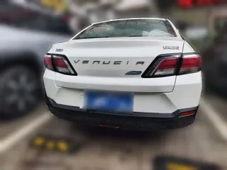 Venucia D60 2018 купить из Китая, цена 1 131 000 ₽ — Suifenhe Auto