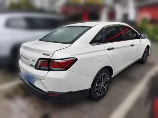 Venucia D60 2018 купить из Китая, цена 1 131 000 ₽ — Suifenhe Auto