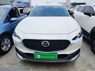 Mazda CX-30 EV 2023 купить из Китая, цена 3 234 000 ₽ — Suifenhe Auto