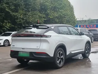 Dongfeng L7 2026 купить из Китая, цена 2 008 000 ₽ — Suifenhe Auto