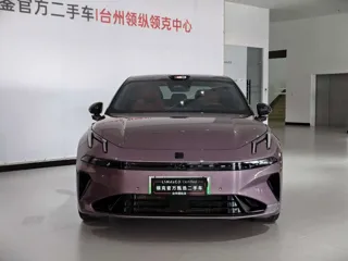 Lynk & Co 07 EM-P 2025 купить из Китая, цена 3 918 000 ₽ — Suifenhe Auto