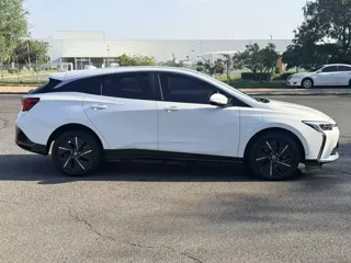 Buick Velite 6 2023 купить из Китая, цена 3 096 000 ₽ — Suifenhe Auto