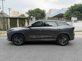 Changan UNI-Z PHEV 2024 купить из Китая, цена 2 892 000 ₽ — Suifenhe Auto