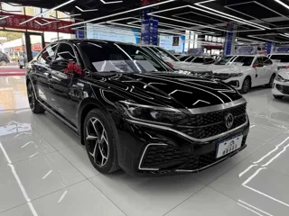 Volkswagen Passat 2024 купить из Китая, цена 3 968 000 ₽ — Suifenhe Auto