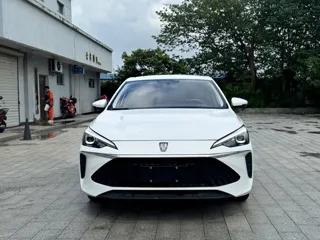 Roewe i5 2023 купить из Китая, цена 874 000 ₽ — Suifenhe Auto