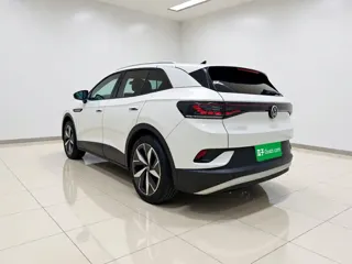 Volkswagen ID.4 CROZZ 2021 купить из Китая, цена 3 605 000 ₽ — Suifenhe Auto