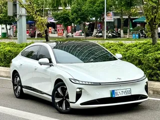Changan Qiyuan A07 2023 купить из Китая, цена 3 408 000 ₽ — Suifenhe Auto