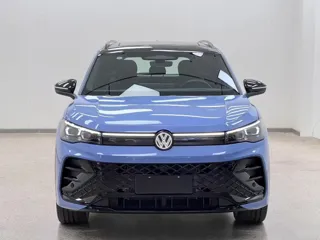Volkswagen Tiguan 2025 купить из Китая, цена 4 511 000 ₽ — Suifenhe Auto