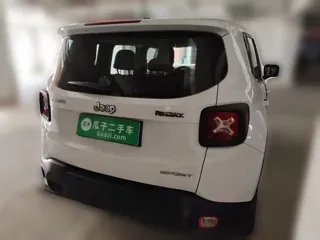 Jeep Renegade 2018 купить из Китая, цена 1 084 000 ₽ — Suifenhe Auto