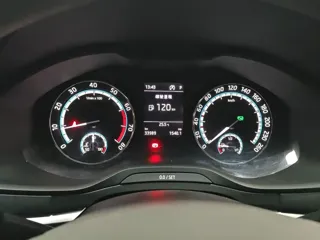 Skoda Karoq 2021 купить из Китая, цена 1 503 000 ₽ — Suifenhe Auto