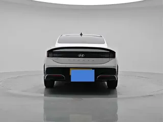 Hyundai Sonata 2024 купить из Китая, цена 3 081 000 ₽ — Suifenhe Auto