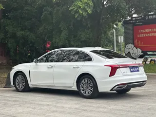 Hongqi H5 2024 купить из Китая, цена 2 858 000 ₽ — Suifenhe Auto