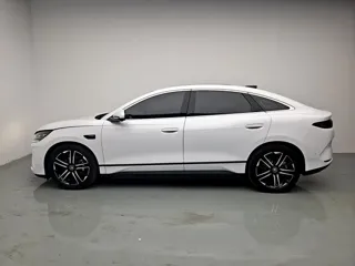 BYD Qin 2025 купить из Китая, цена 3 238 000 ₽ — Suifenhe Auto