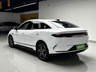 BYD Qin 2025 купить из Китая, цена 3 202 000 ₽ — Suifenhe Auto