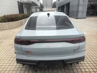 BYD Qin 2026 купить из Китая, цена 2 981 000 ₽ — Suifenhe Auto