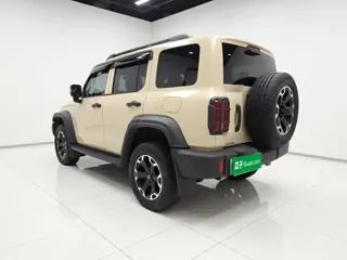 Tank 300 2025 купить из Китая, цена 5 218 000 ₽ — Suifenhe Auto