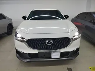 Mazda CX-30 EV 2023 купить из Китая, цена 3 341 000 ₽ — Suifenhe Auto