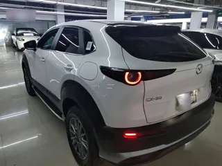 Mazda CX-30 EV 2023 купить из Китая, цена 3 341 000 ₽ — Suifenhe Auto