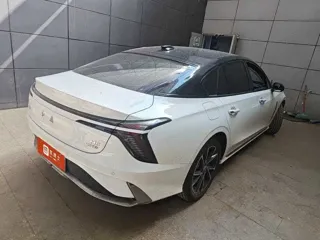 Hongqi H6 2025 купить из Китая, цена 3 557 000 ₽ — Suifenhe Auto
