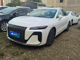 Roewe M7 DMH 2026 купить из Китая, цена 2 840 000 ₽ — Suifenhe Auto