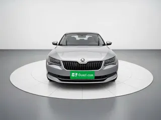 Skoda Superb 2018 купить из Китая, цена 1 273 000 ₽ — Suifenhe Auto