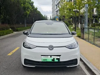 Volkswagen ID.3 2024 купить из Китая, цена 1 474 000 ₽ — Suifenhe Auto