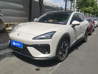Baojun Yunhai 2024 купить из Китая, цена 2 670 000 ₽ — Suifenhe Auto